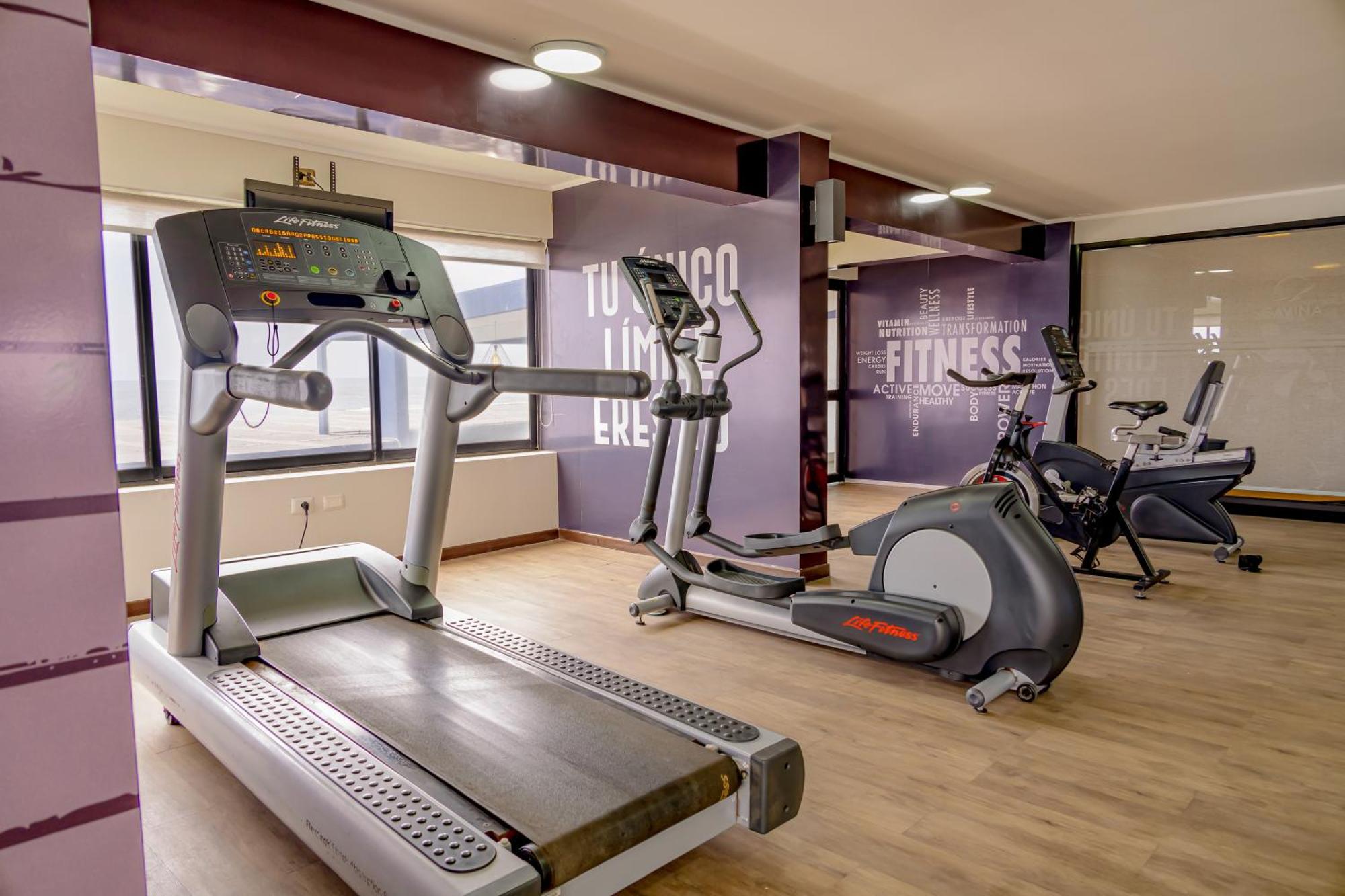 Hotel Gavina Costa Mar Iquique Buitenkant foto The gym at the hotel