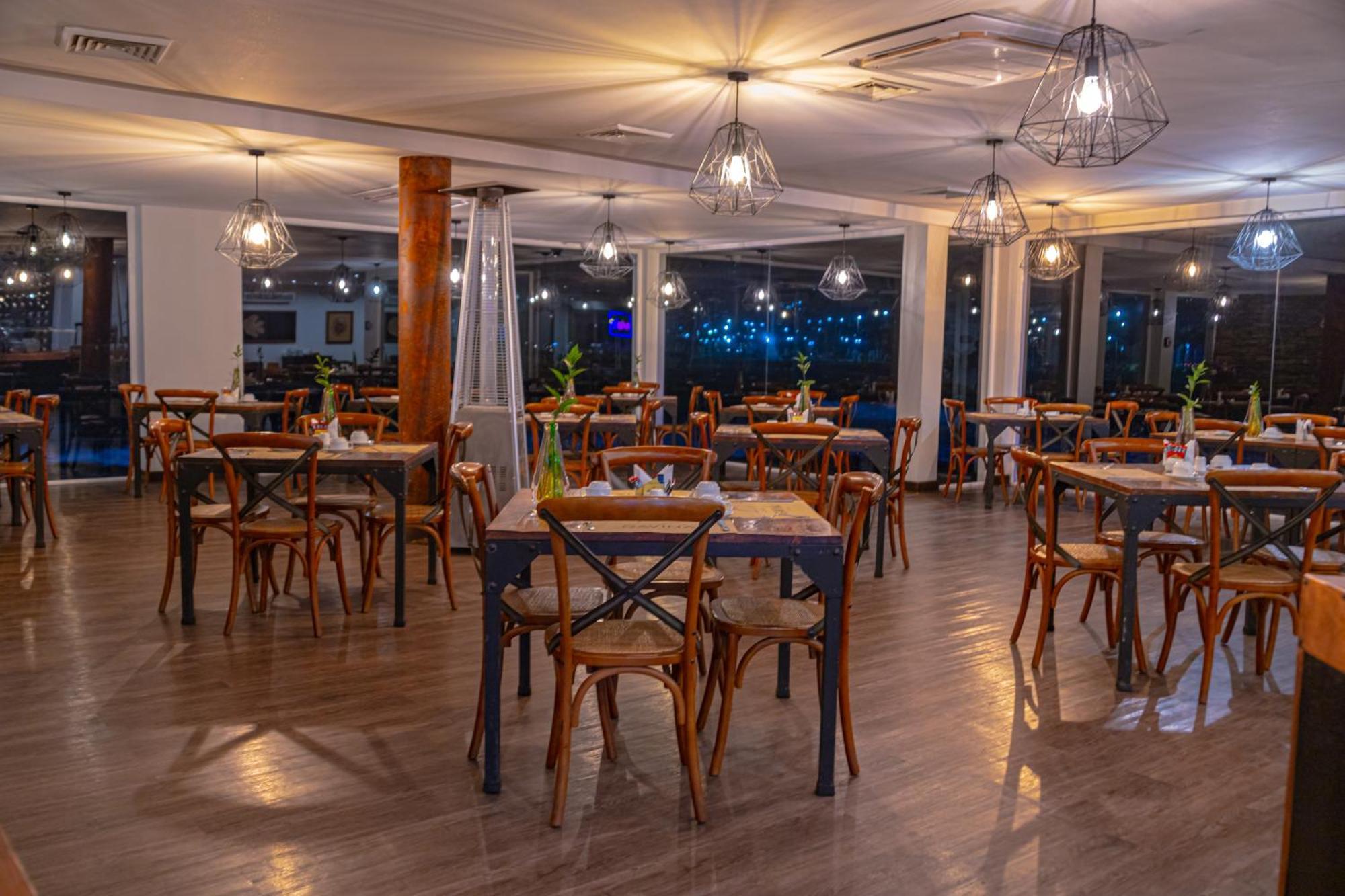 Hotel Gavina Costa Mar Iquique Buitenkant foto The restaurant at the hotel