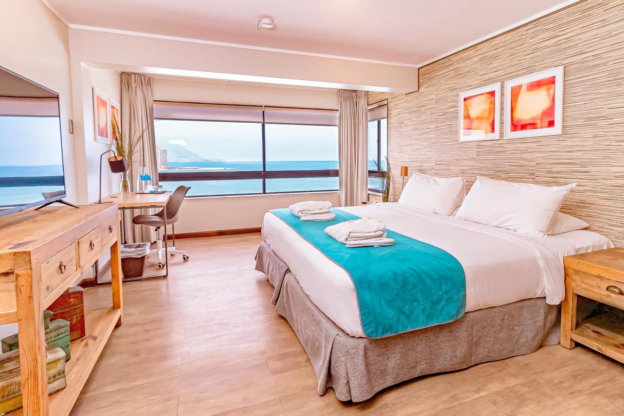Hotel Gavina Costa Mar Iquique Buitenkant foto A room at the hotel