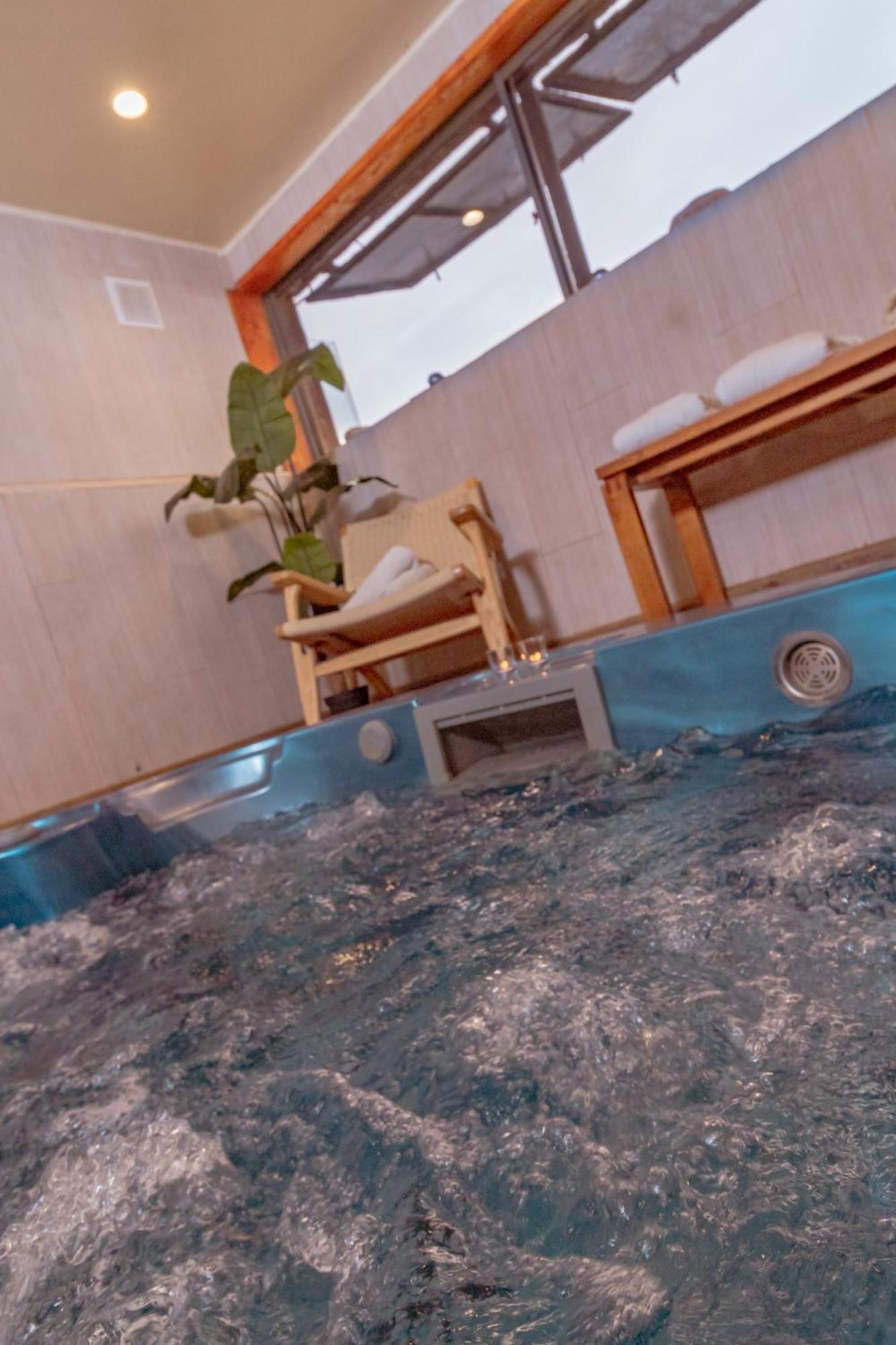 Hotel Gavina Costa Mar Iquique Buitenkant foto A whirlpool bath
