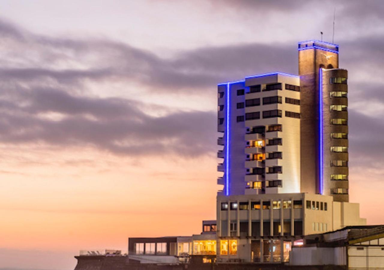 Hotel Gavina Costa Mar Iquique Buitenkant foto The hotel at sunset